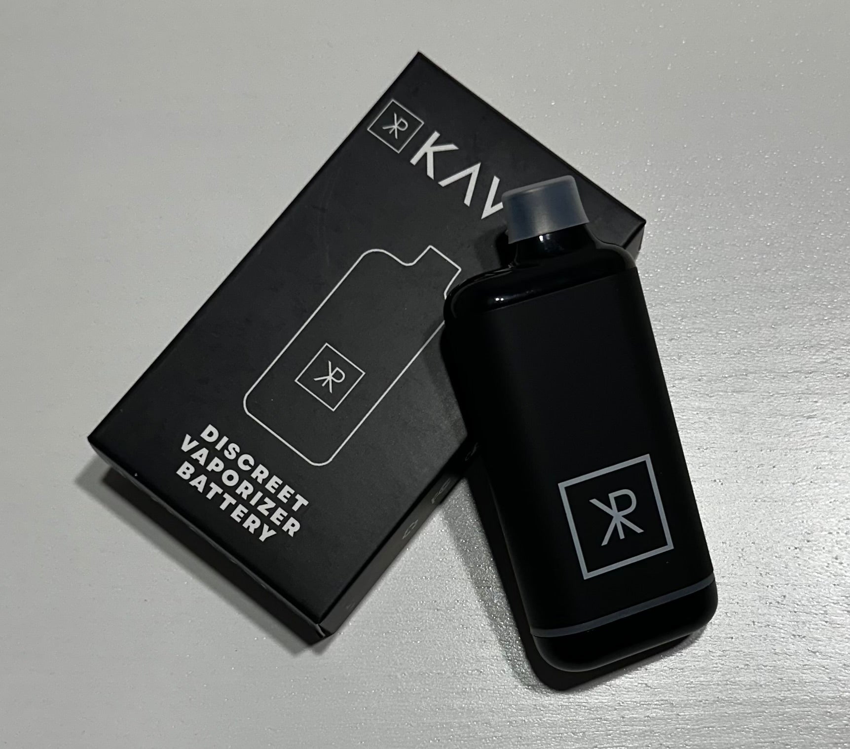 Kaviar - Discreet Vaporizer Battery Shop Kaviar Kaviar - Discreet Vaporizer Battery Shop Kaviar